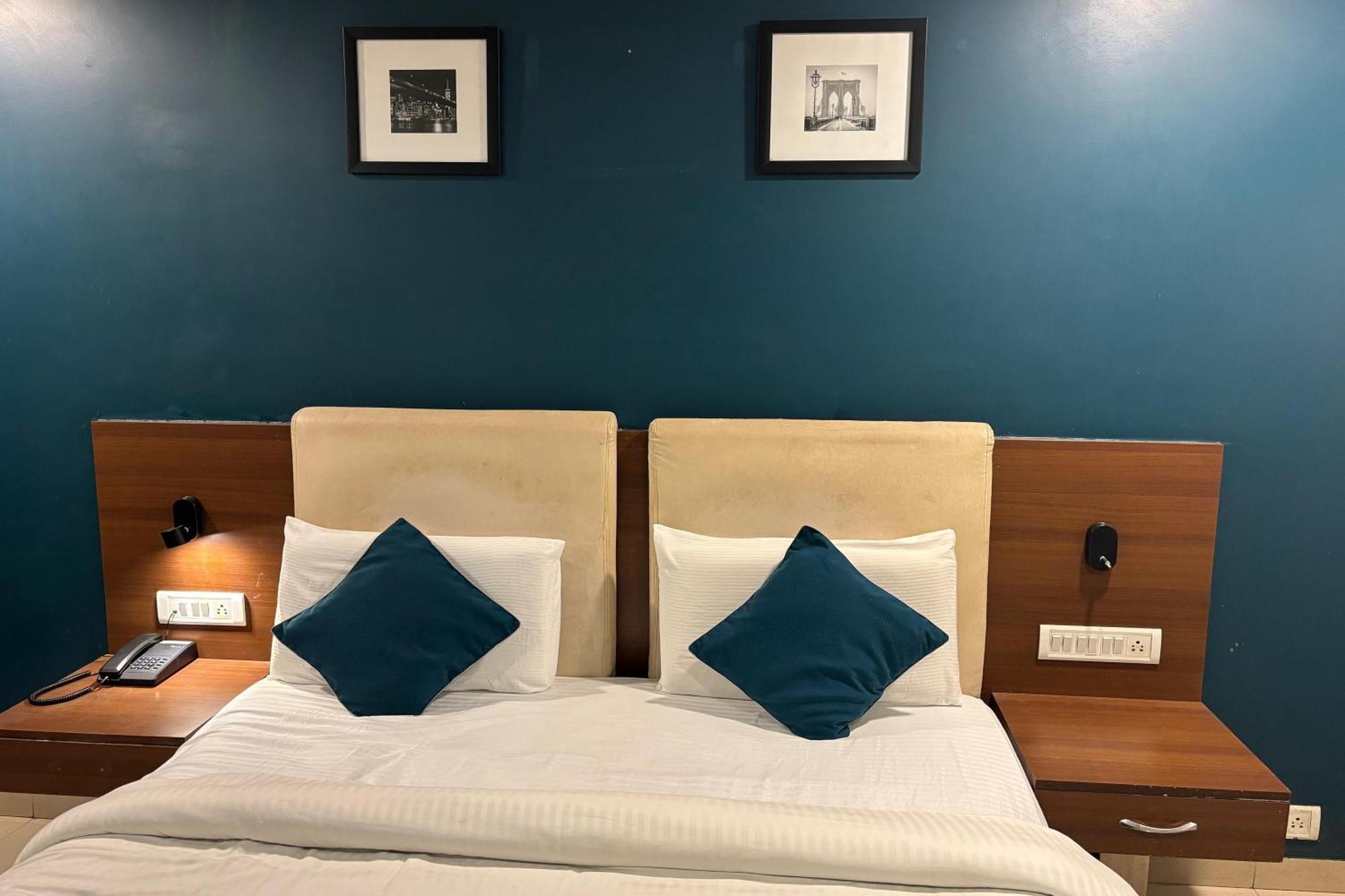 Hotel Concord Galaxy Mumbai Dış mekan fotoğraf