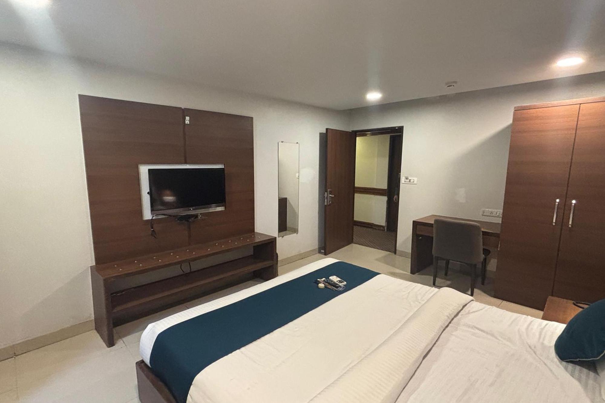 Hotel Concord Galaxy Mumbai Dış mekan fotoğraf