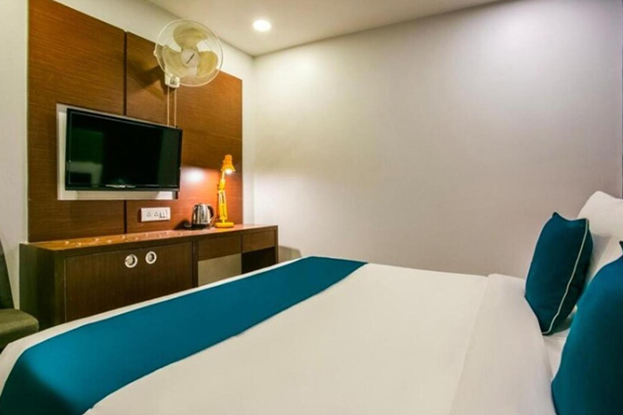 Hotel Concord Galaxy Mumbai Dış mekan fotoğraf