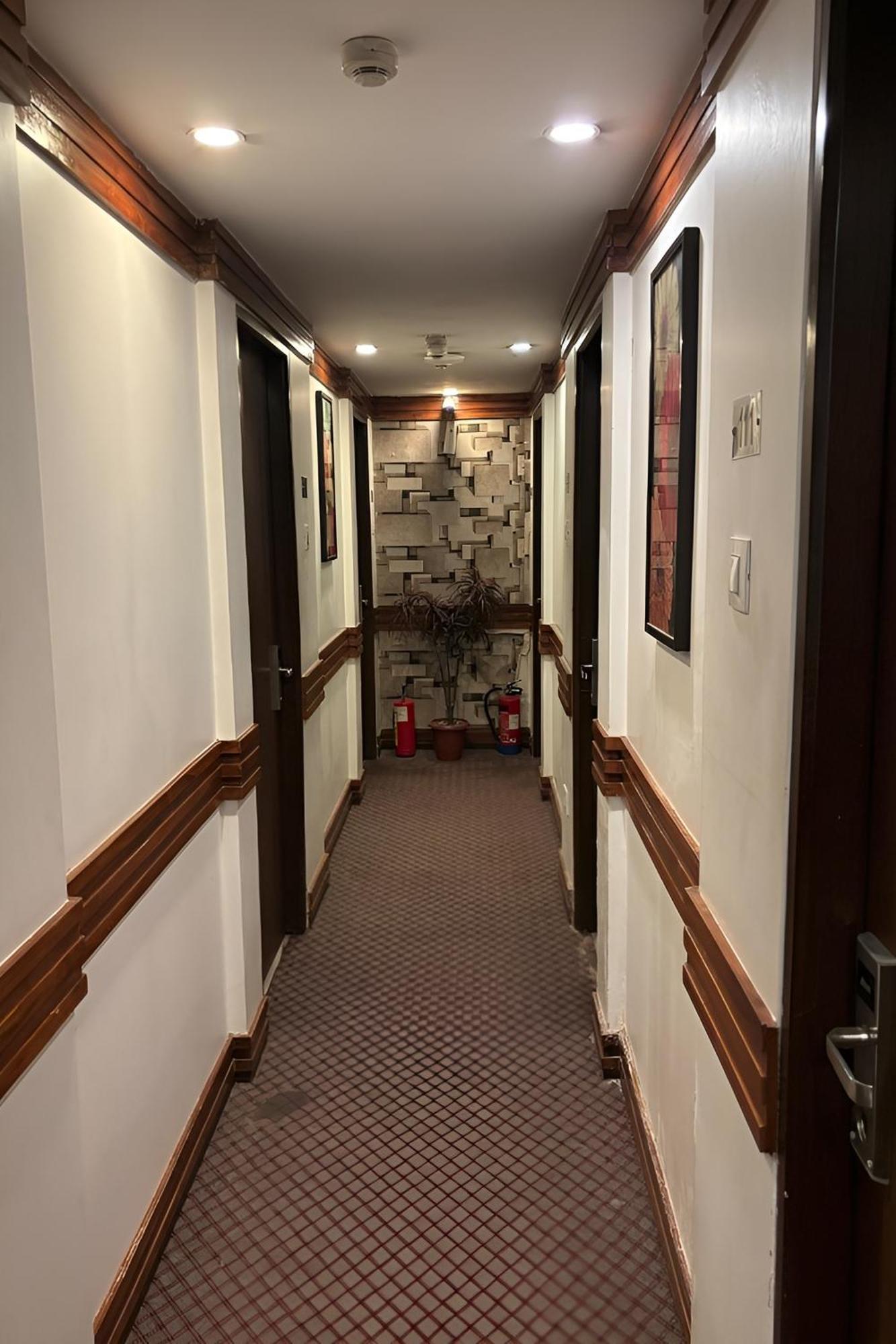 Hotel Concord Galaxy Mumbai Dış mekan fotoğraf