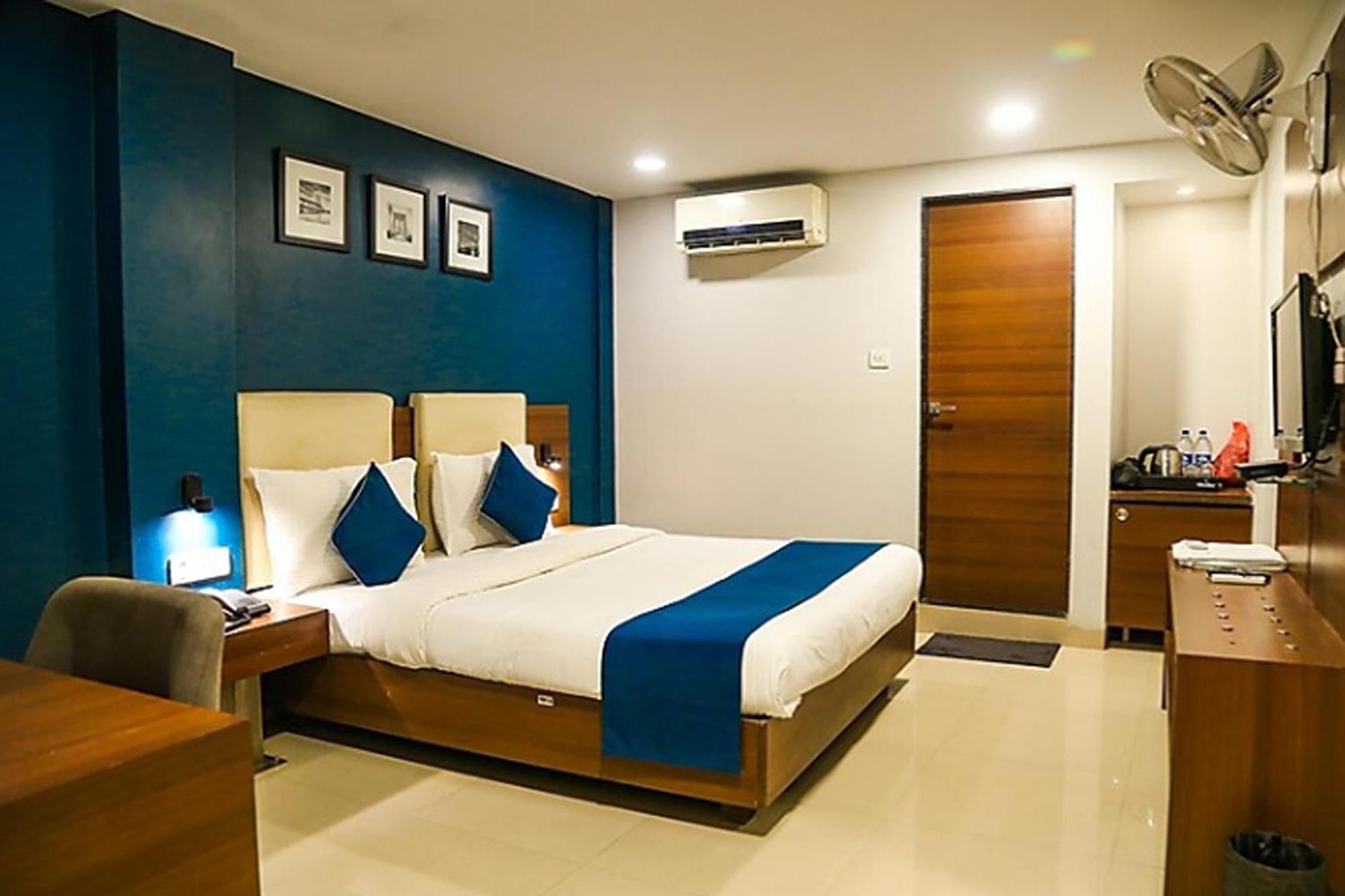 Hotel Concord Galaxy Mumbai Dış mekan fotoğraf