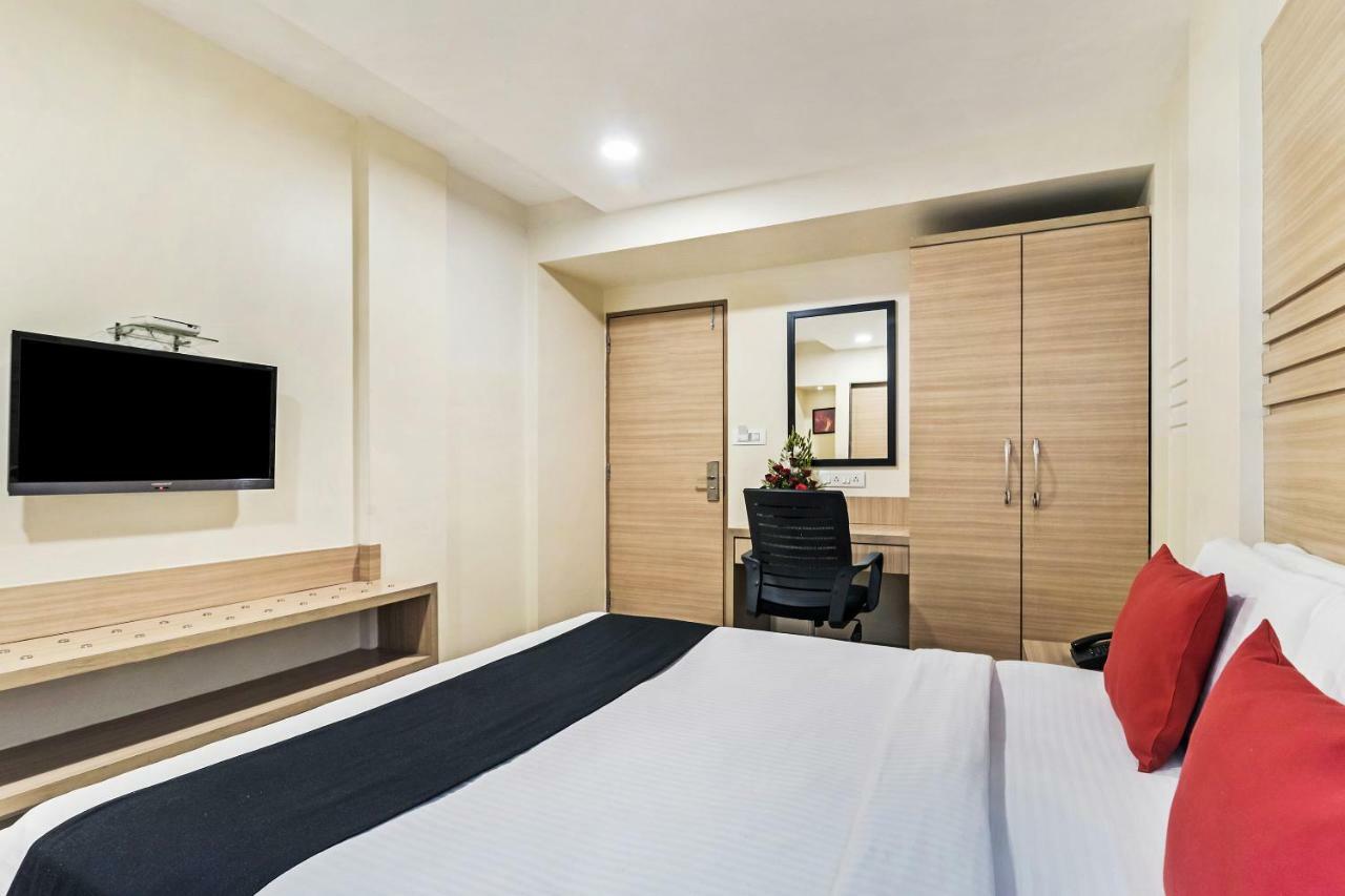 Hotel Concord Galaxy Mumbai Dış mekan fotoğraf